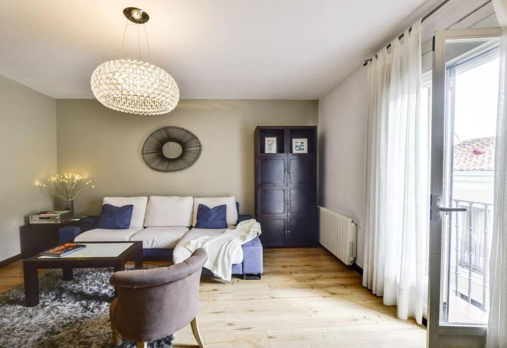 Big Stylish And Modern Apartment In Madrid Centre エクステリア 写真